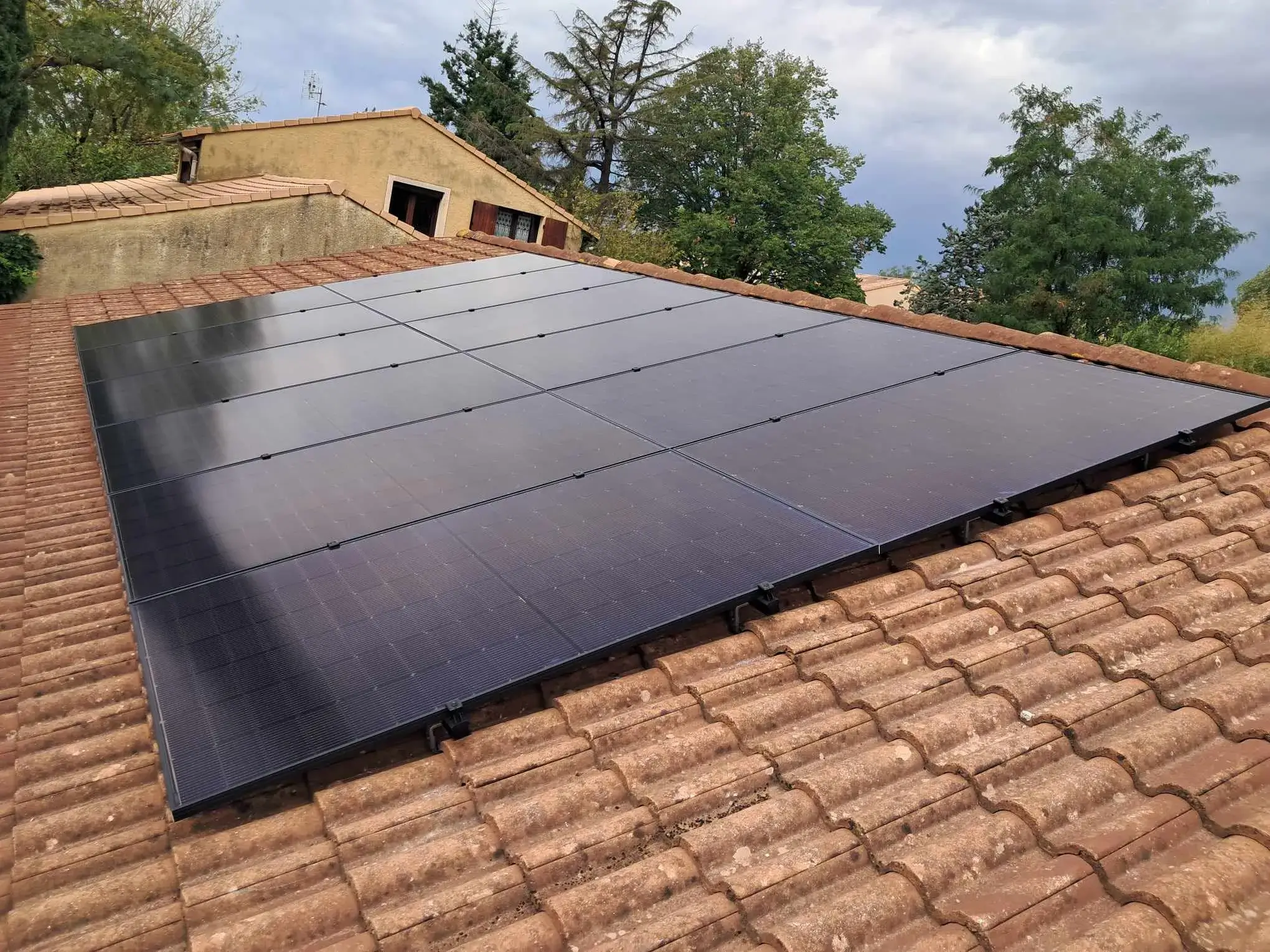 Installation photovoltaïquée posée et mise en service à romans sur isère