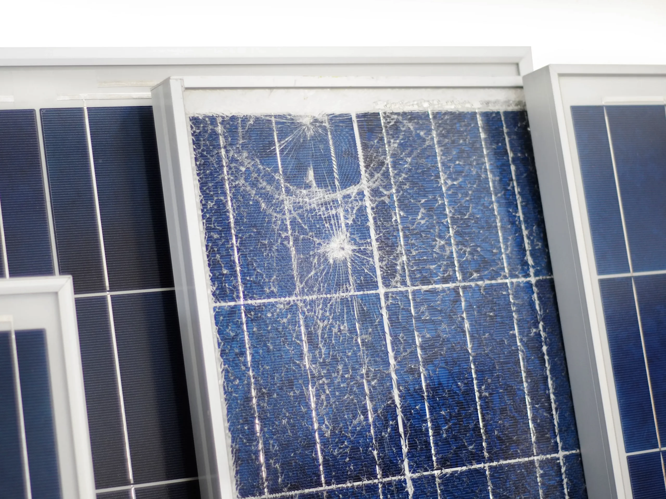 Panneau Photovoltaïque cassé