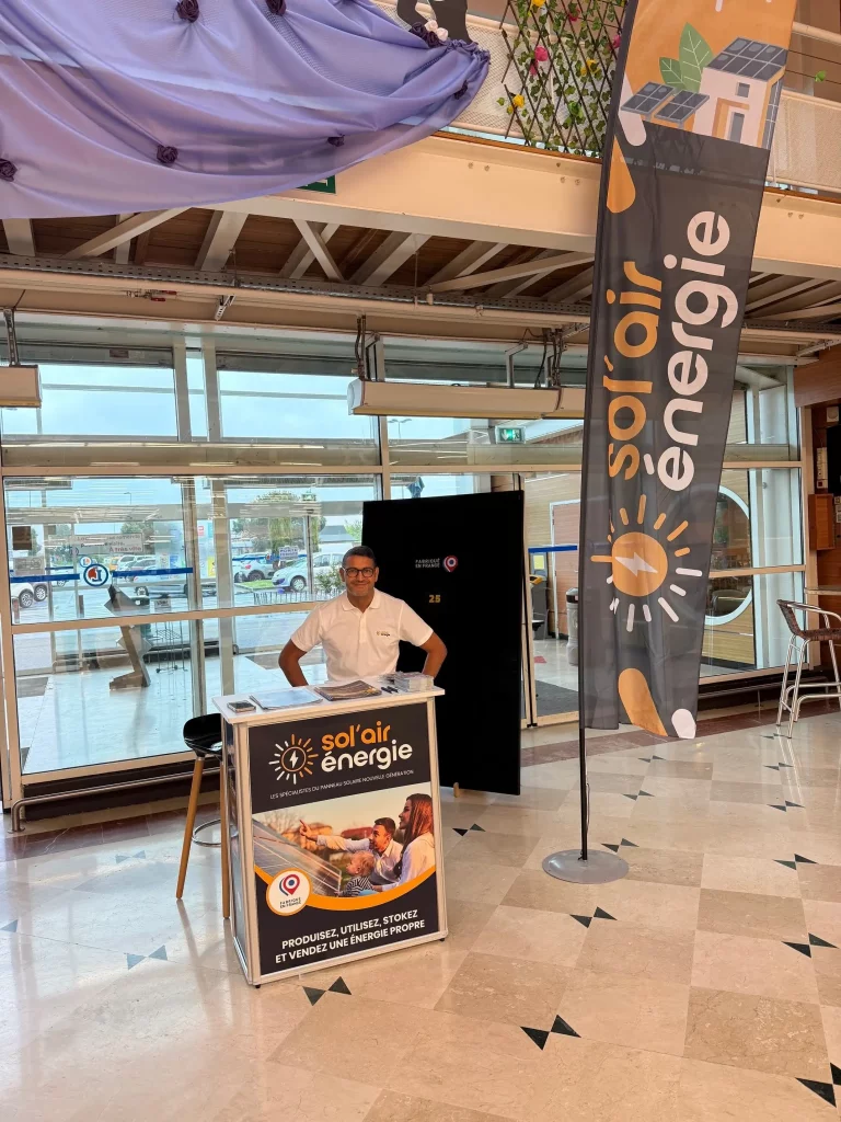 Exposition de nos panneaux photovoltaïques Français au Leclerc de St Marcellin