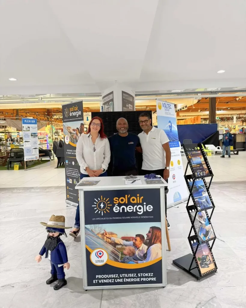 Les conseillers solaires de Sol'Air Energie au Leclerc de St-Paul-les-Romans