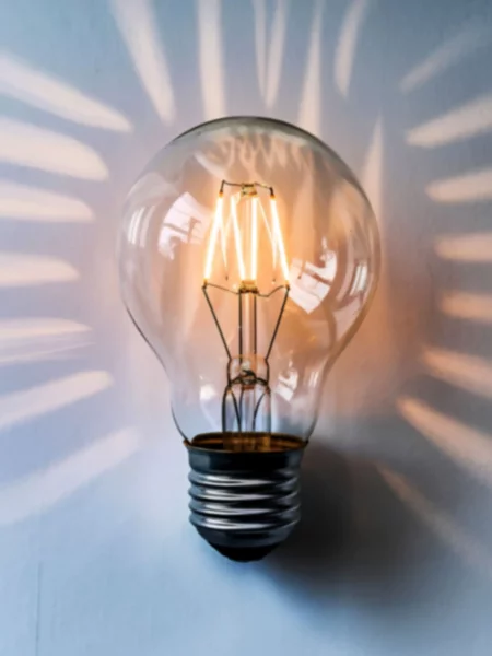 Ampoule éclairée