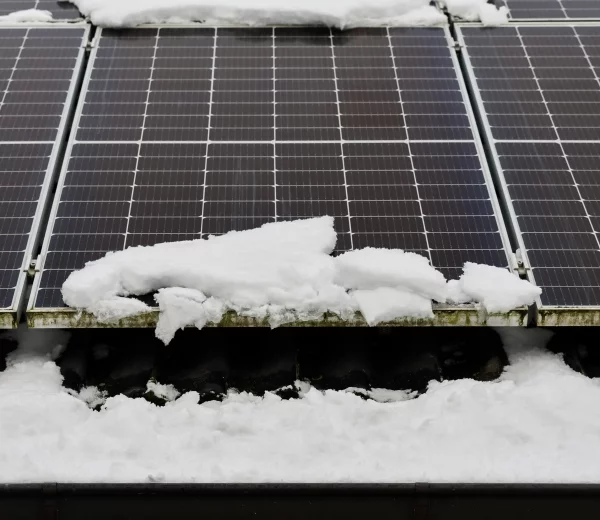 Panneaux Photovoltaïques enneigés