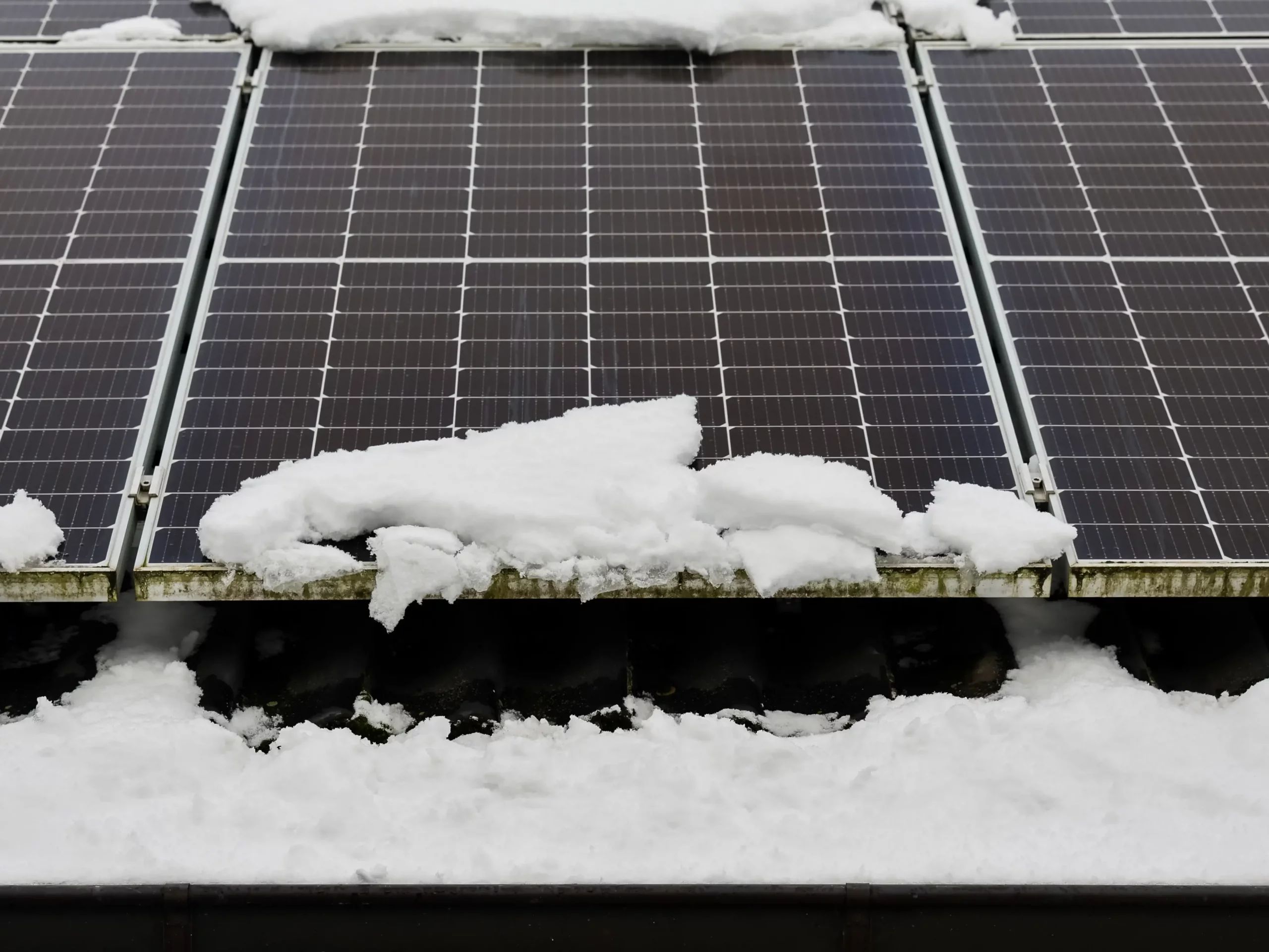 Panneaux Photovoltaïques enneigés