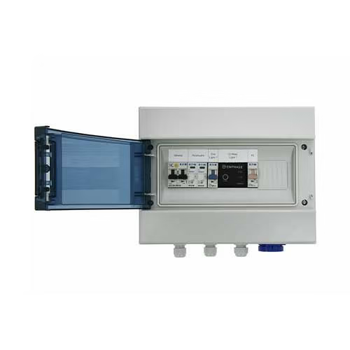 Coffret AC/DC de la marque Madenr sur fond blanc