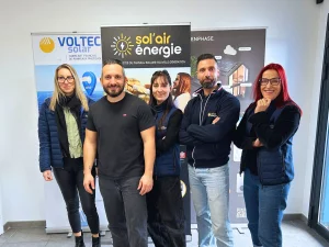 L'Equipe administrative de Sol'Air Energie dans les bureaux