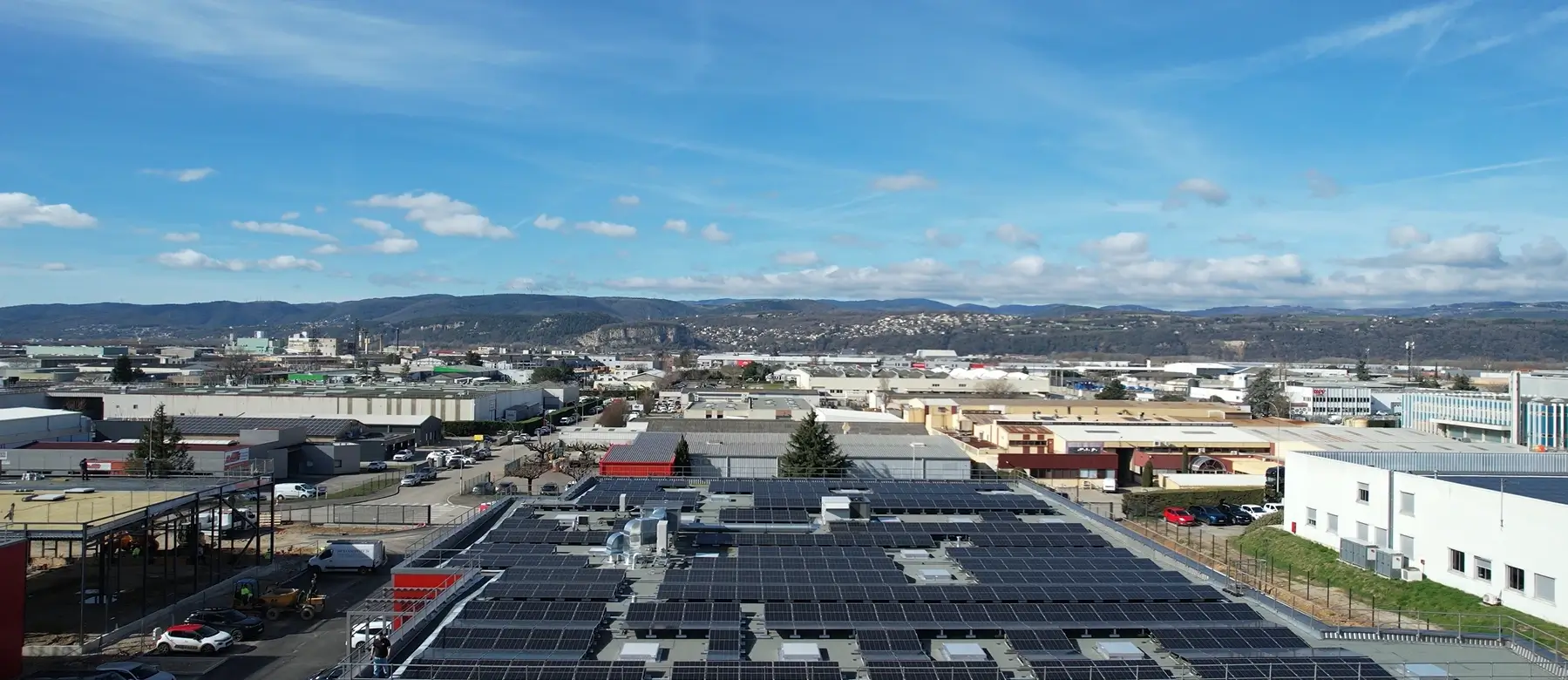 Installation photovoltaïque finalisée vue du ciel