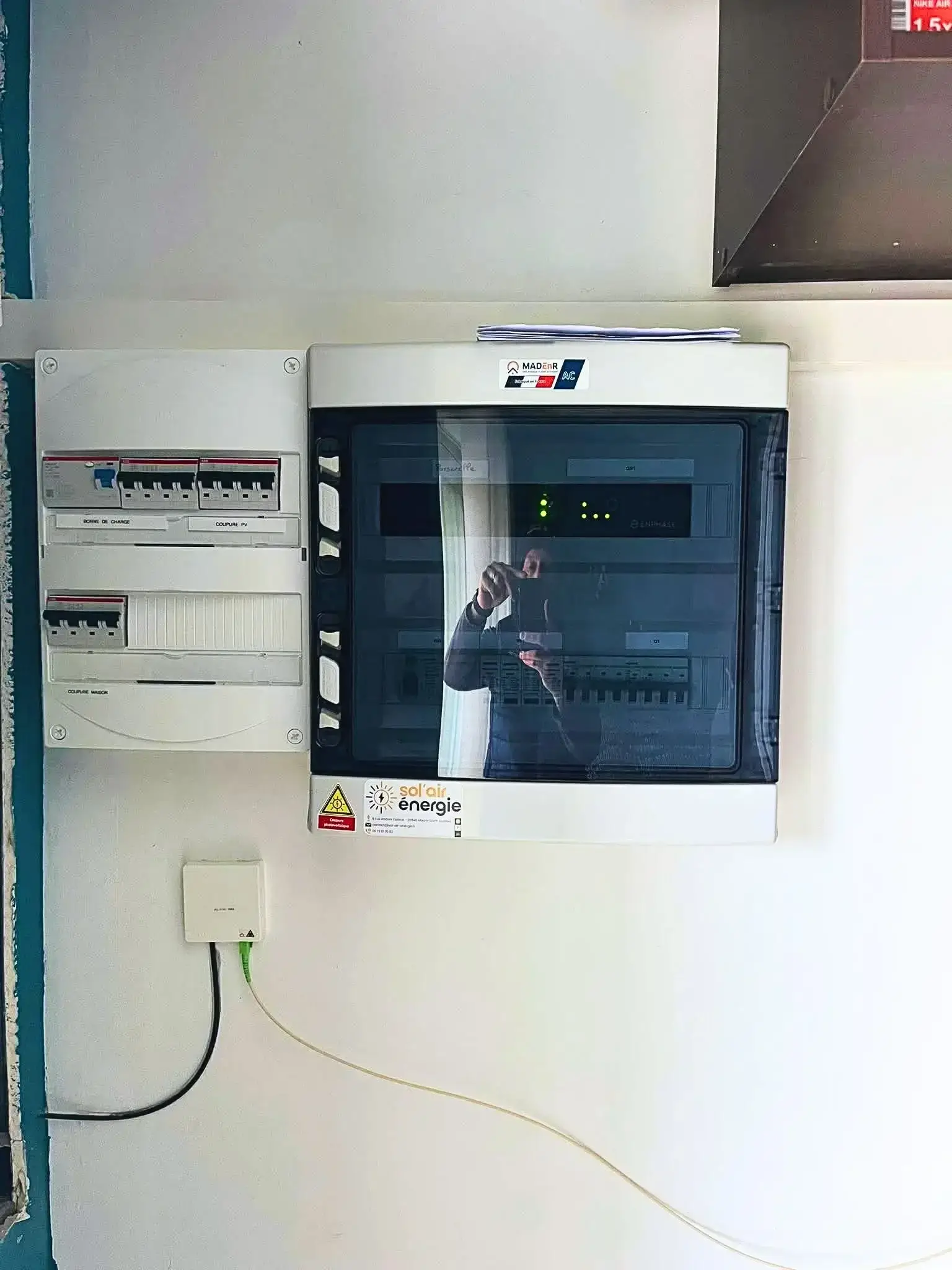 Photo d'un compteur | panneau solaire 500W