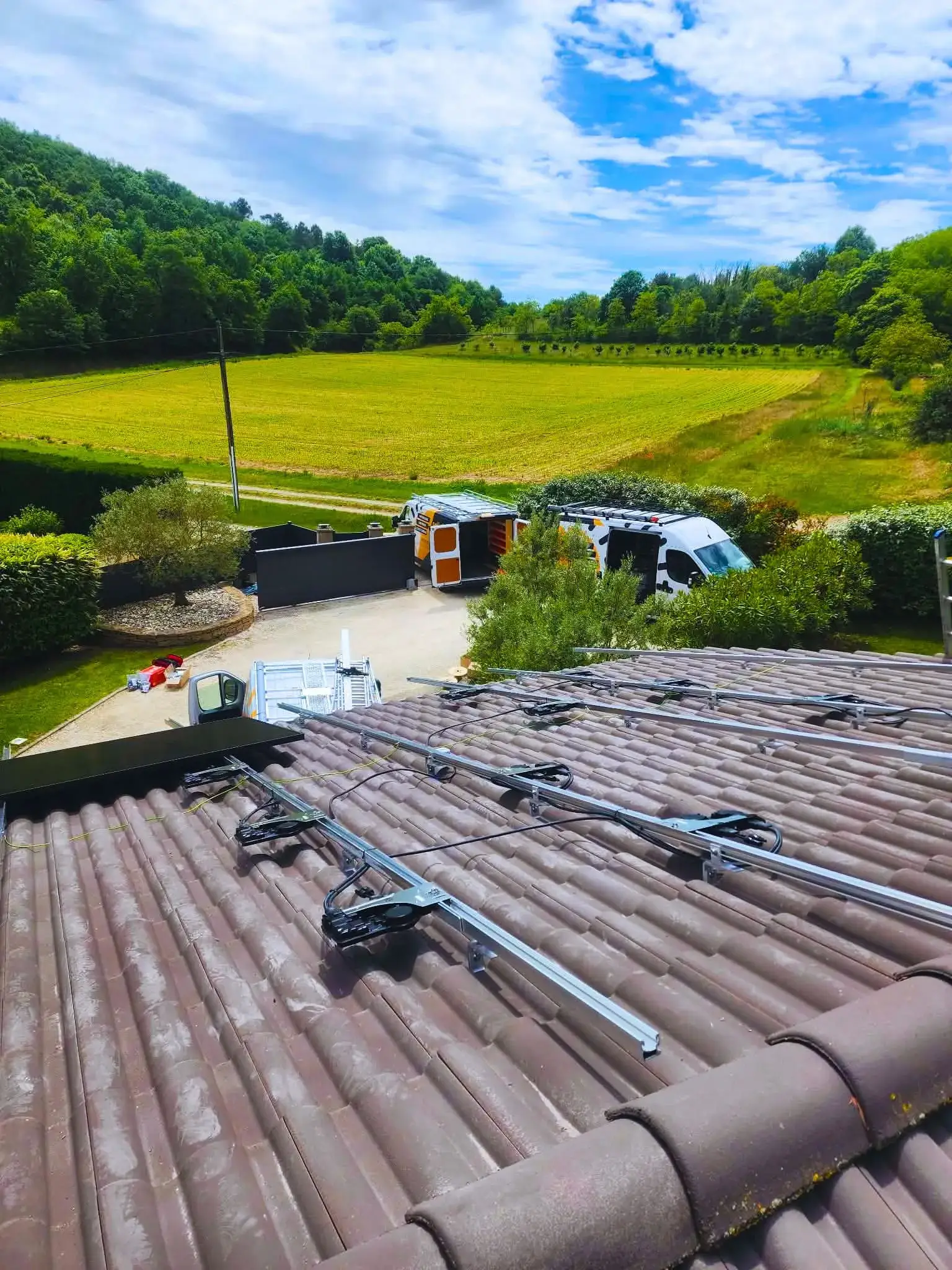 Photo du début de l'installation | Installation de panneaux solaire pour particuliers