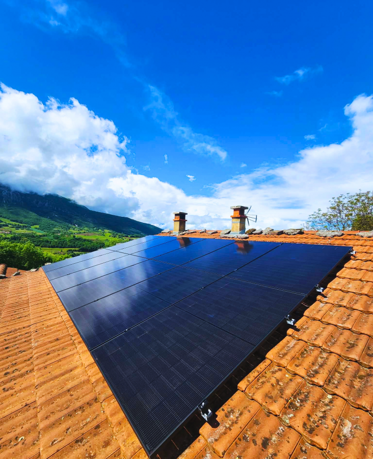 image des panneaux installés | onduleur panneau solaire