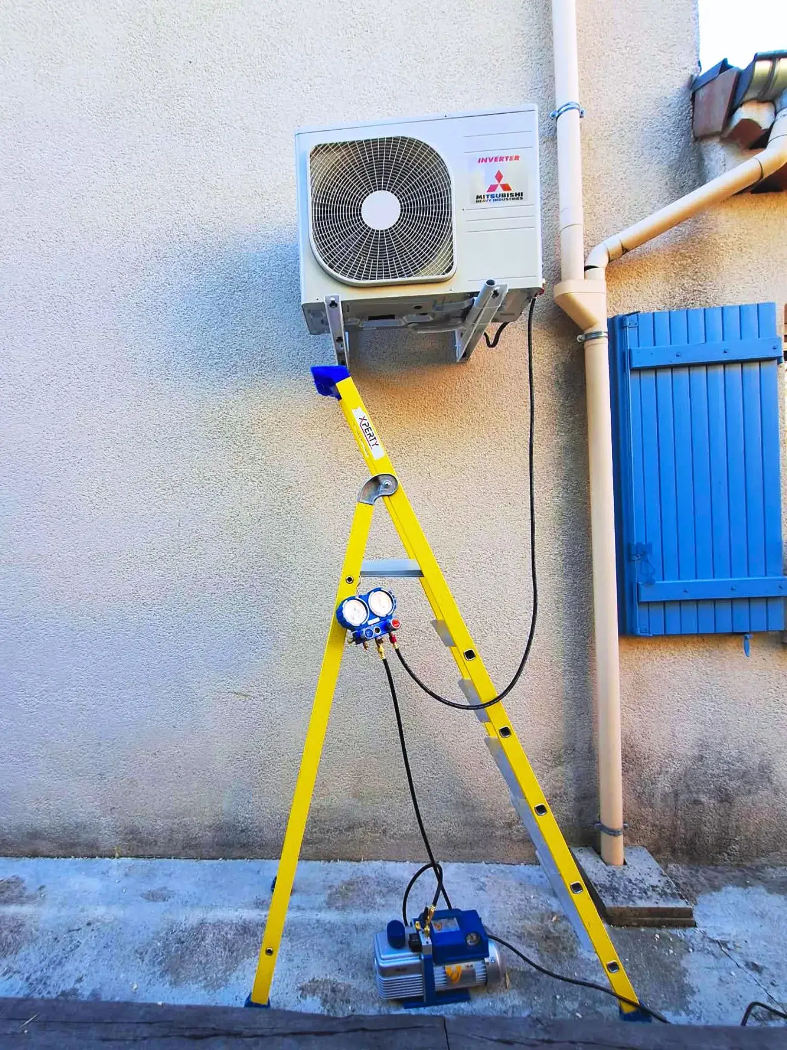 Climatisation, unité extérieure posée